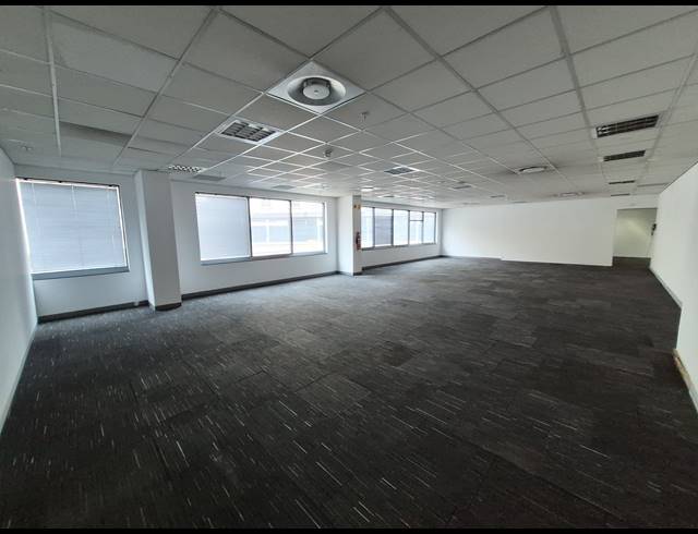 348M² OFFICE TO LET IN SANDTON CENTRAL